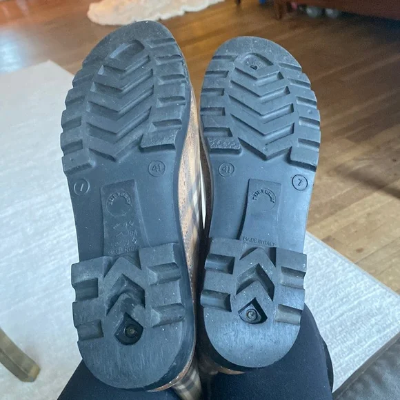 Burberry Tall Classic Rain Boots - Picture 4 of 6